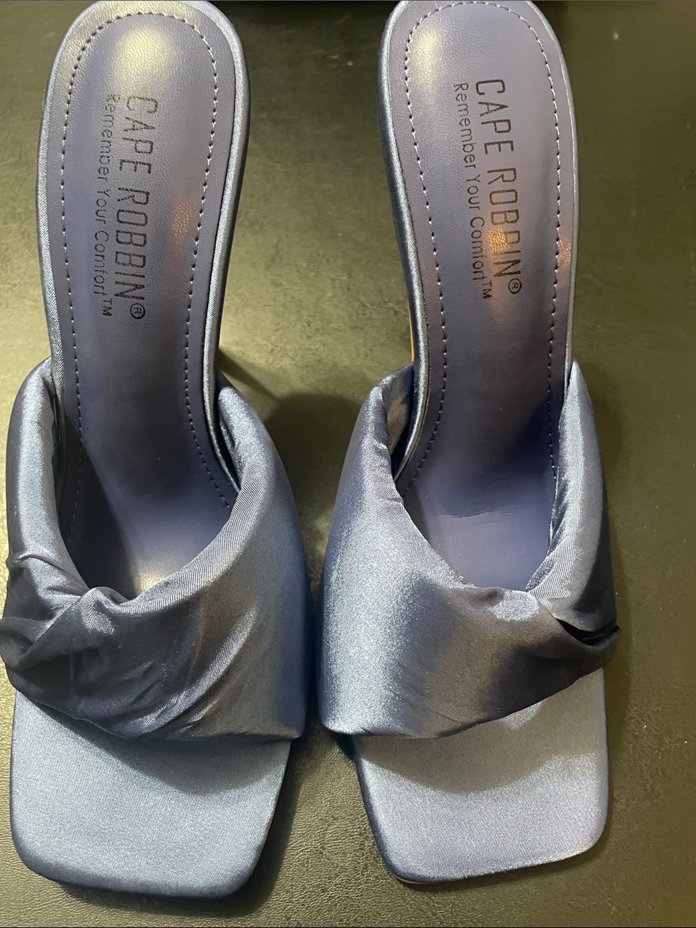 Cape Robbin Blue Satin Knot Stiletto Heels 4.5 inch Sz. 8.5 NWT very sharp looki